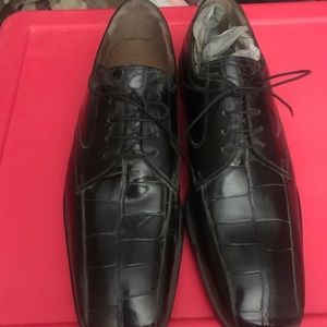 Men’s Shoes